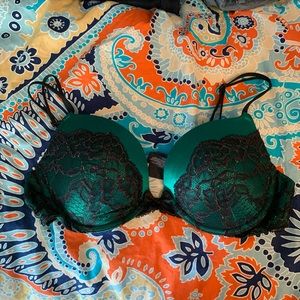 Victoria’s Secret bra